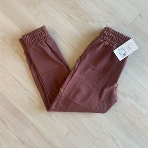 NWT Fabletics Oliver Sweatpants